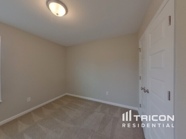 Building Photo - 108 Eventine Way
