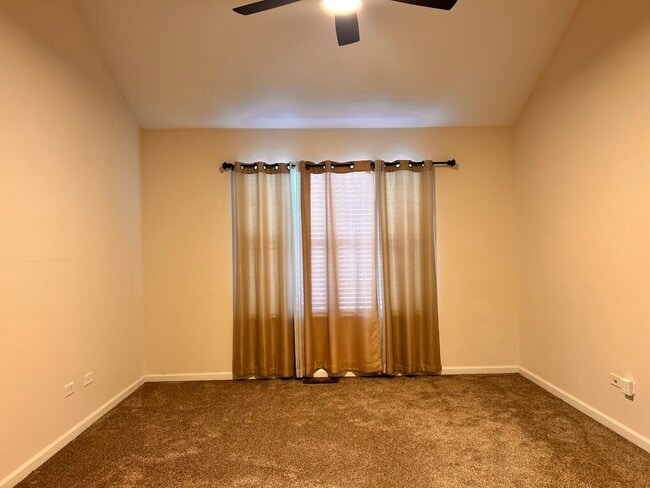 Building Photo - 14624 Paul Revere Ln