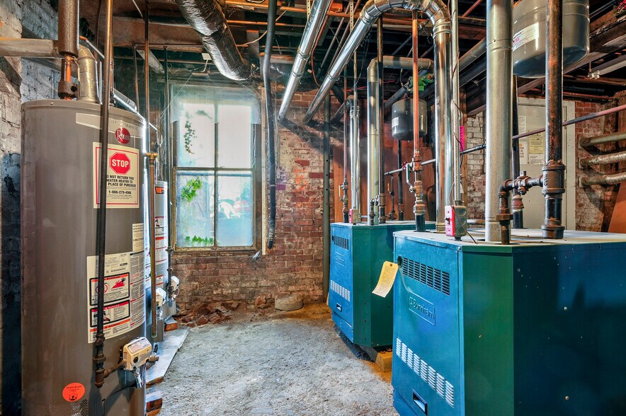 Building Photo - 60 Beacon St