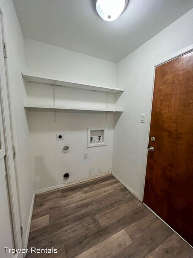 Building Photo - 3 br, 2 bath House - 3616 E 30th Street