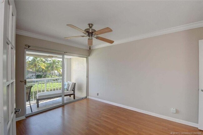 Building Photo - 68 Yacht Club Dr