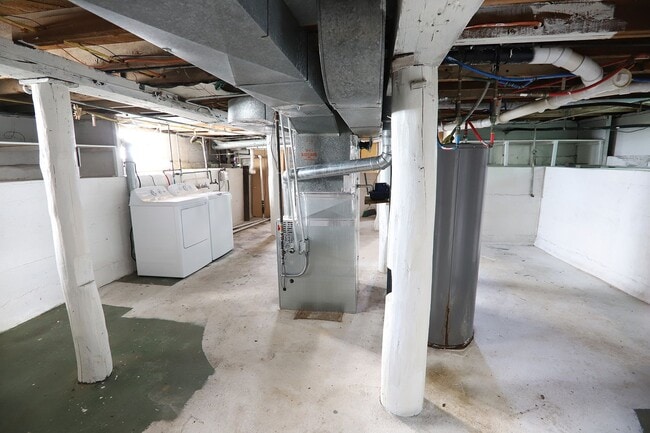 Building Photo - Newly renovated 2 bed 1 bath