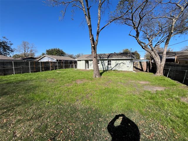 Building Photo - 710 Alto Dr