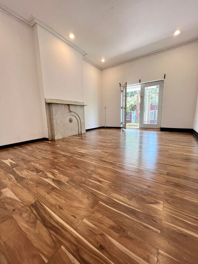 Building Photo - 412 N 32nd St