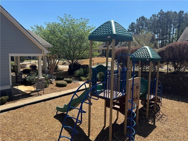 Building Photo - 176 Brant Cir