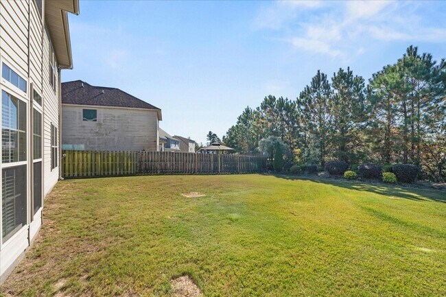 Building Photo - 5307 Bull St