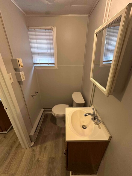 Building Photo - 95 New Freedom Rd