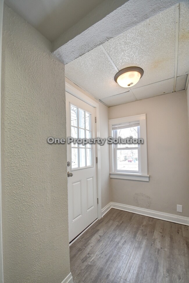 Building Photo - 4589 Hayes St