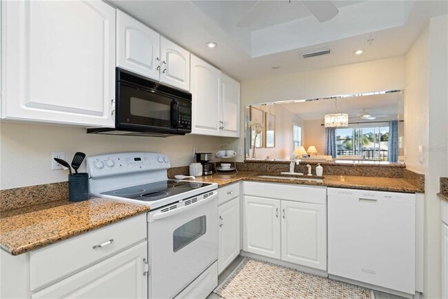 Building Photo - 9300 Clubside Cir