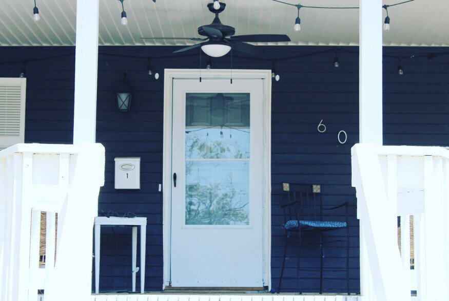 Building Photo - 606 Beach Ave