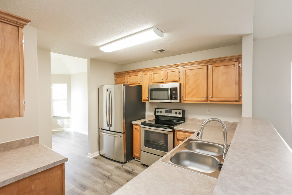 Building Photo - 8238 Regal Bend Dr