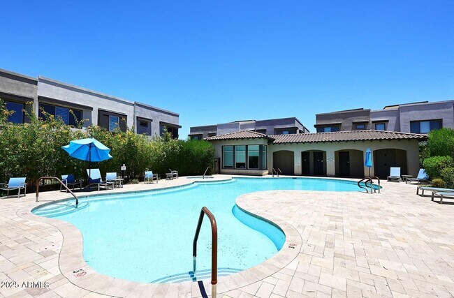 Building Photo - 7338 E Casitas Del Rio Dr