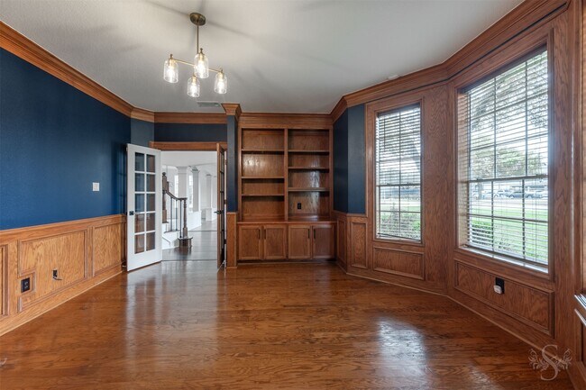 Building Photo - 5534 Weston Dr