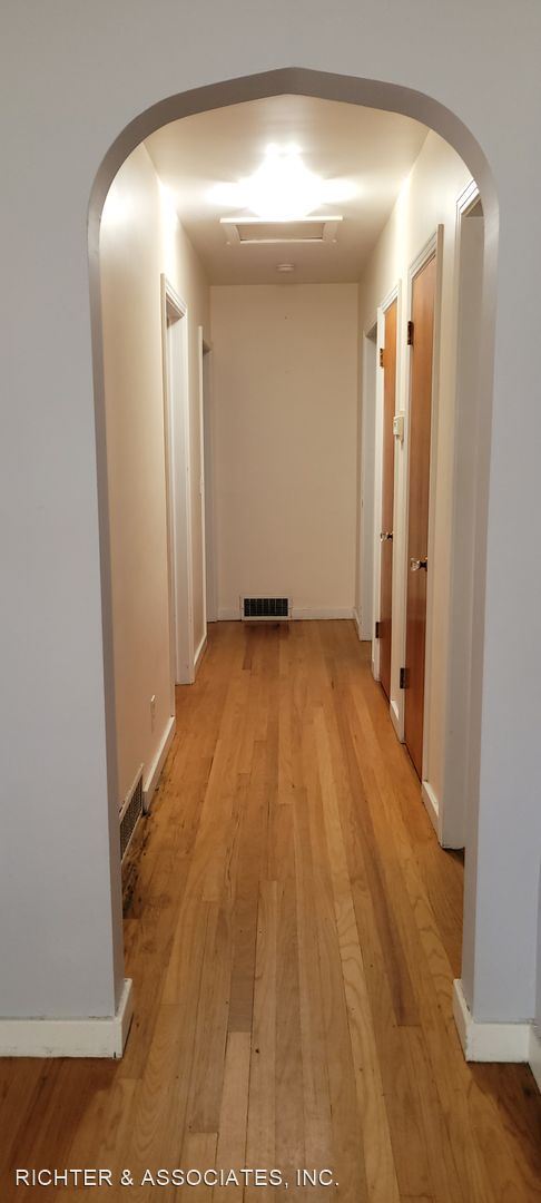 Building Photo - 3 br, 2 bath House - 137 S TOMPKINS