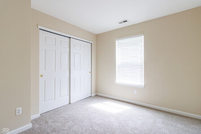 Building Photo - 435 Grabill Dr