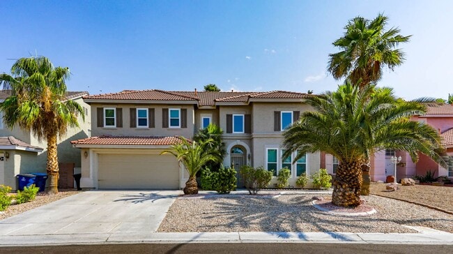 Primary Photo - West Vegas Pool Home With First Floor Bed ...
