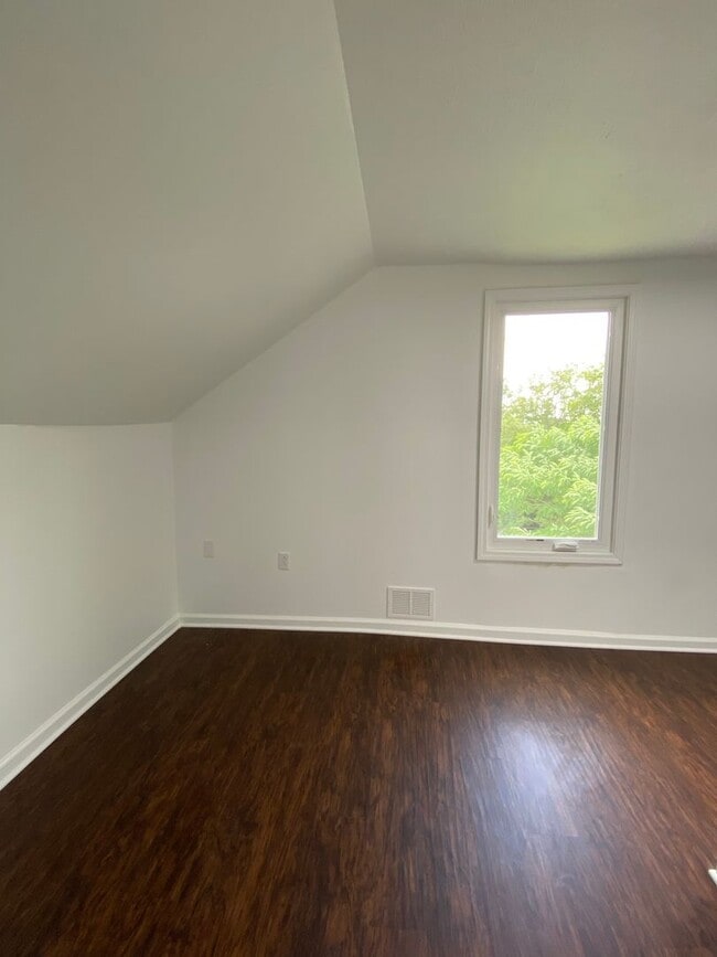 Building Photo - 924 Excelsior St