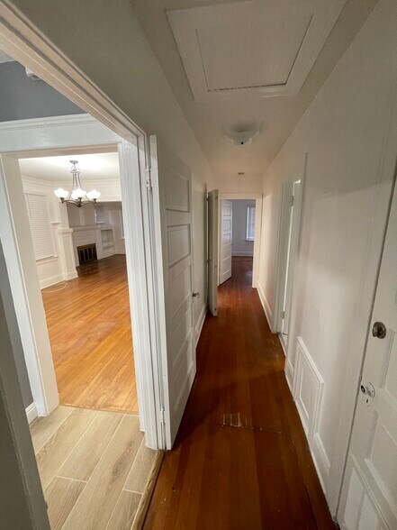 Building Photo - 508 S Catalina Ave