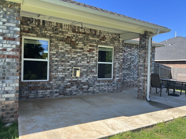 Building Photo - 509 NW 183rd St