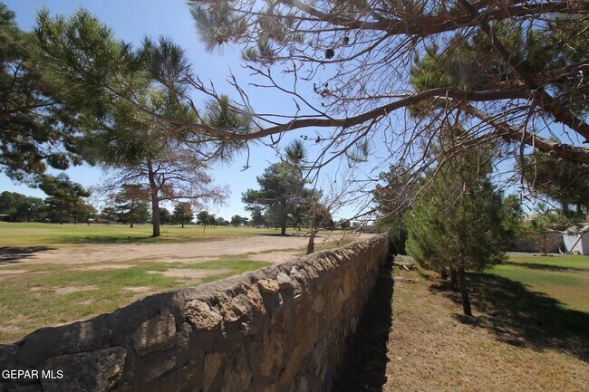 Building Photo - 19014 Armington Dr