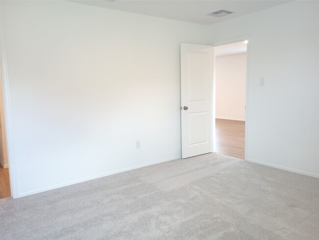 Building Photo - 26903 Vista Harbor Dr
