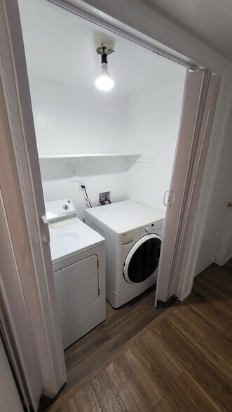 Laundry - 235 E Scheibe Way