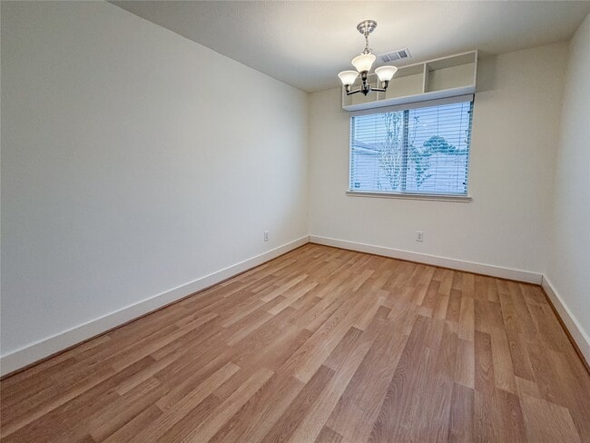 Building Photo - 20935 Young Meadows Way