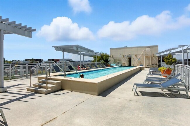 Building Photo - Velocity For The Win