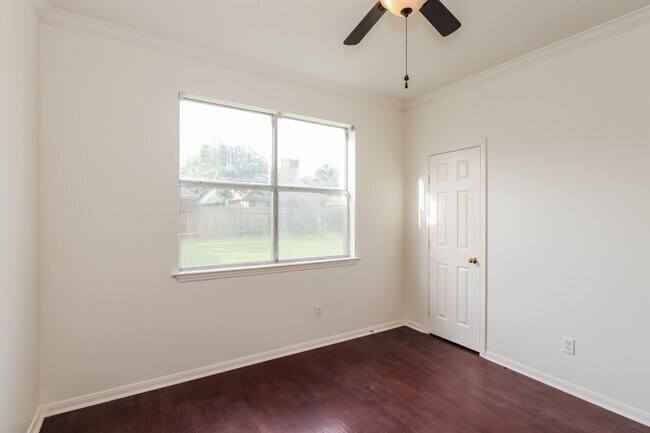 Building Photo - 1331 Blackheath Ct