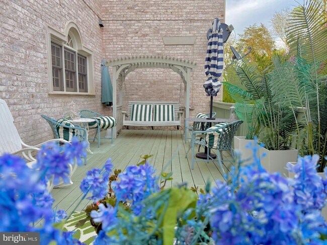 Building Photo - 1289 Ballantrae Farm Dr