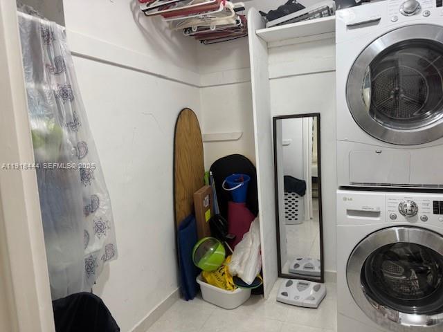 Building Photo - 5401 Collins Ave