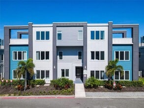 Building Photo - 7740 Sandy Ridge Dr