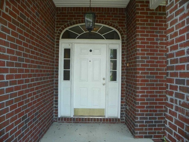 Building Photo - 3992 Holleyberry Ln