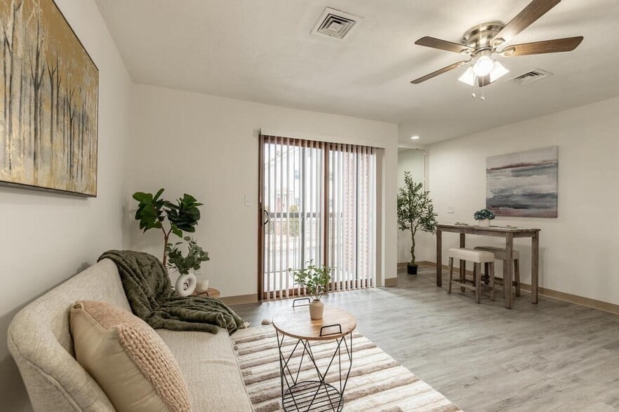 Building Photo - 15 Ferry St