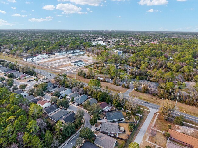 Building Photo - 2114 NW 52nd Pl