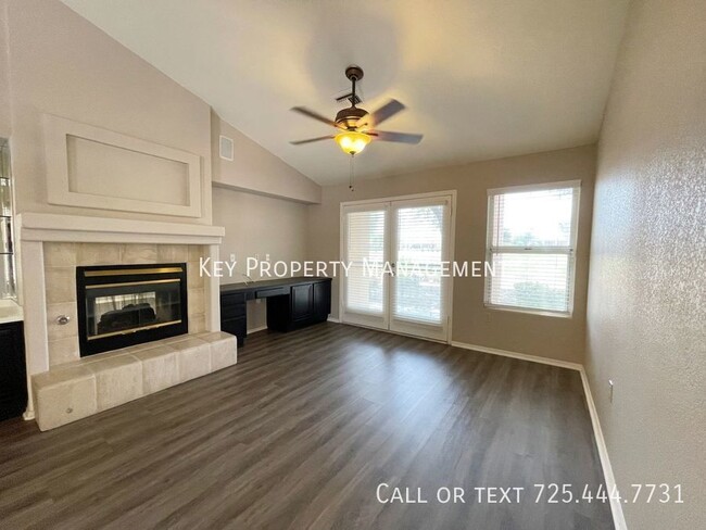 Building Photo - REMODELED 2 BEDROOM 2 BATH TOWNHOME ON THE...