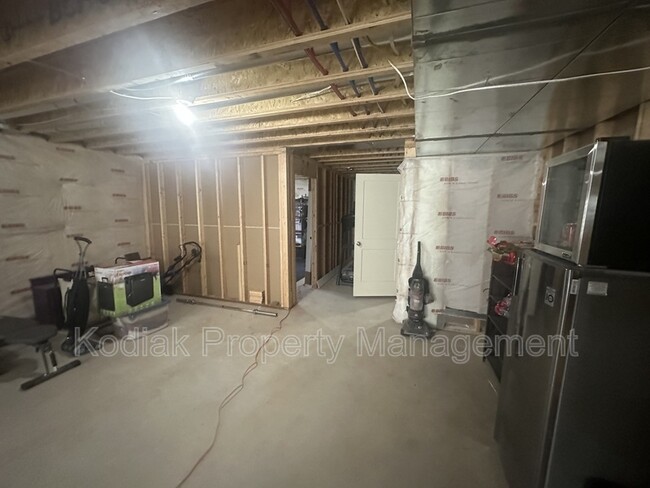 Building Photo - 192 Derrah Dr