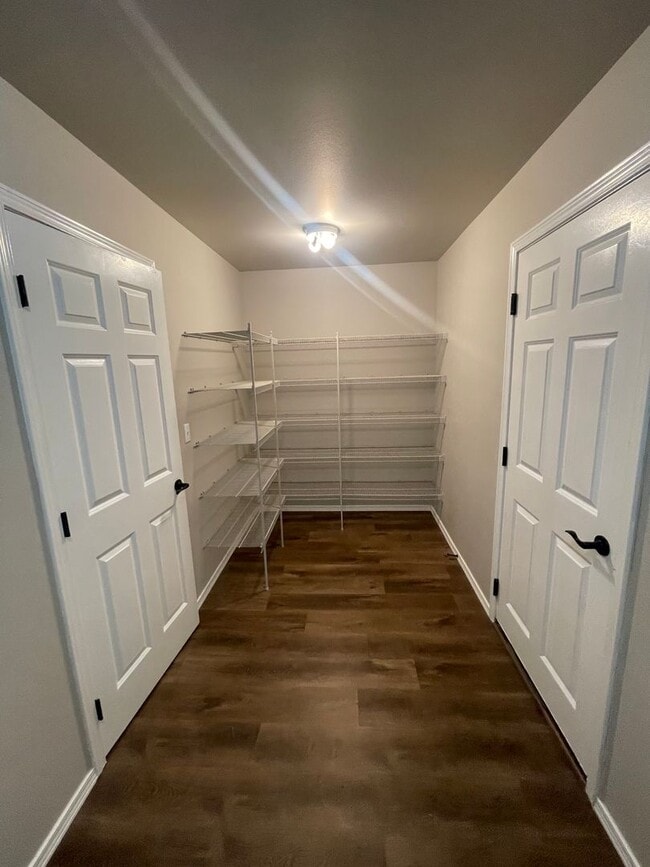 Building Photo - Beautiful Open Concept 4 Bedroom 2.5 Bath Home with Fenced Yard  in Gated Community