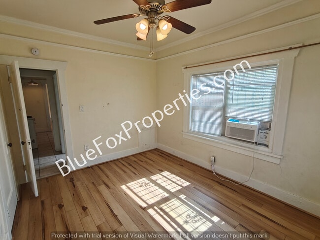 Building Photo - 233 N Jacobus Ave