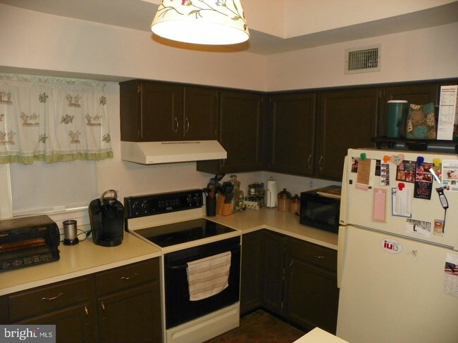 Building Photo - 5407 Lister Ct
