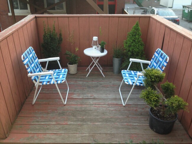 Building Photo - 1222 N Campbell Ave