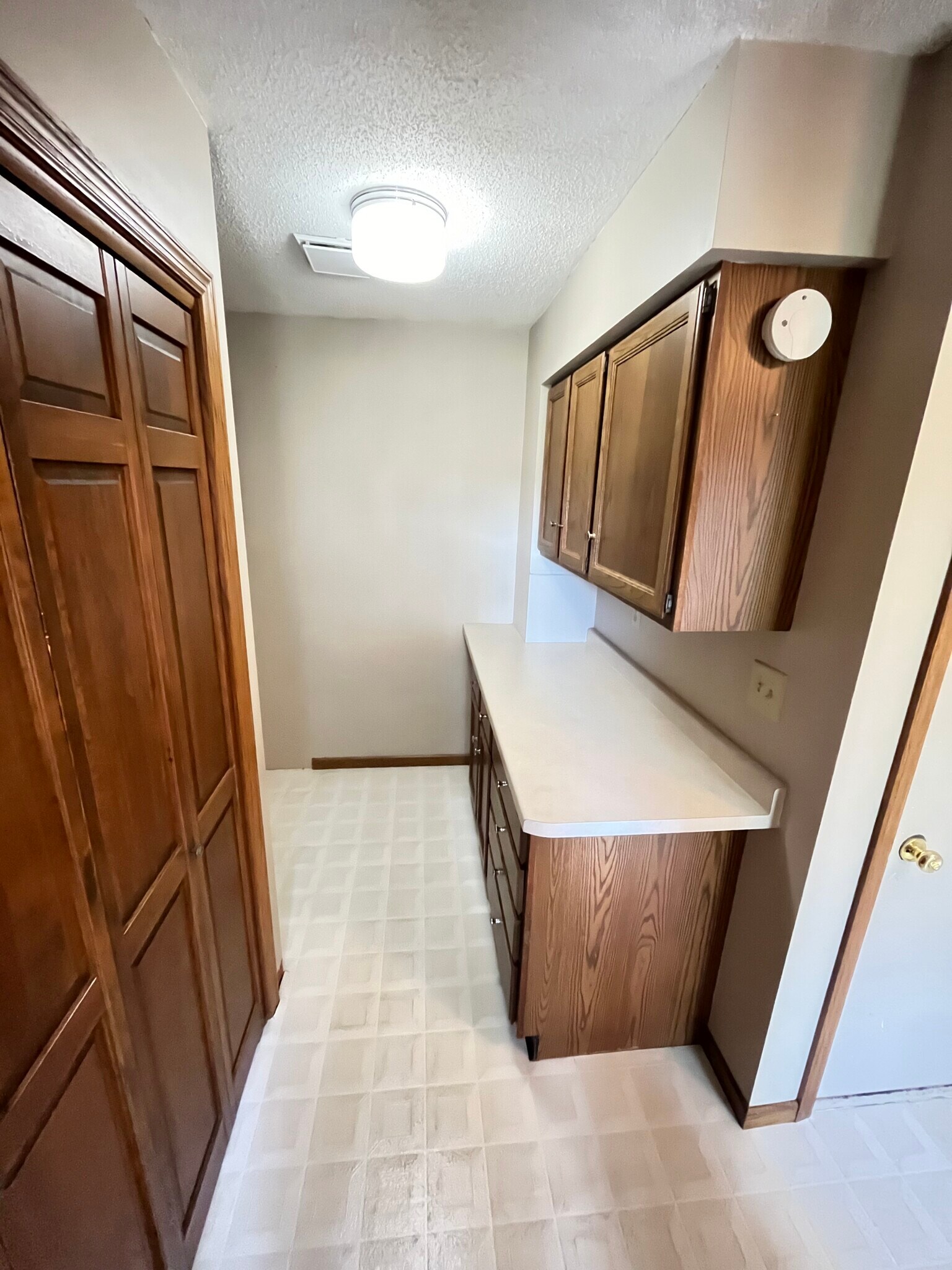 Laundry room - 203 13th Ct