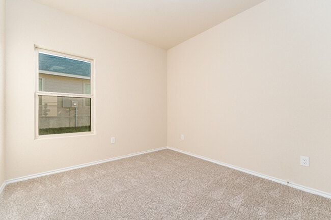 Building Photo - 2020 Cassiopeia Bend