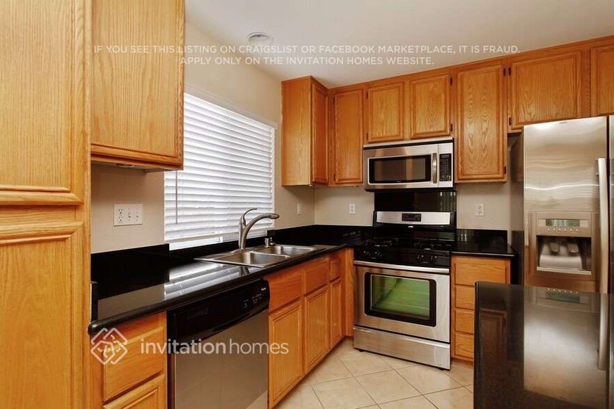 Building Photo - 1445 Nutmey Ln