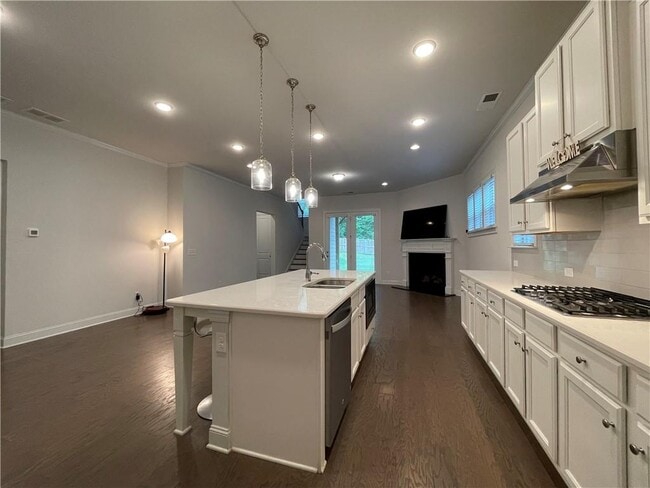 Building Photo - 673 Avondale Creek Dr.