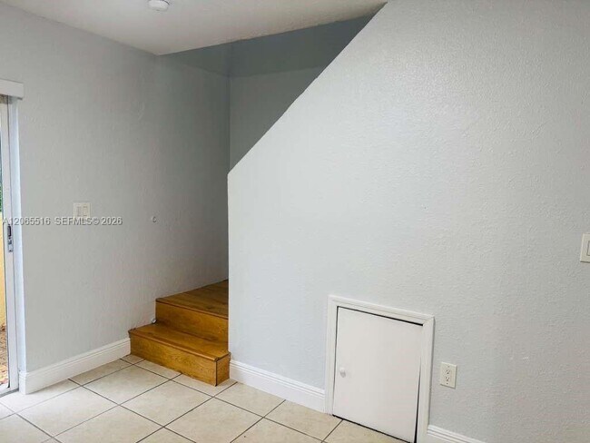 Building Photo - 8270 SW 149th Ct