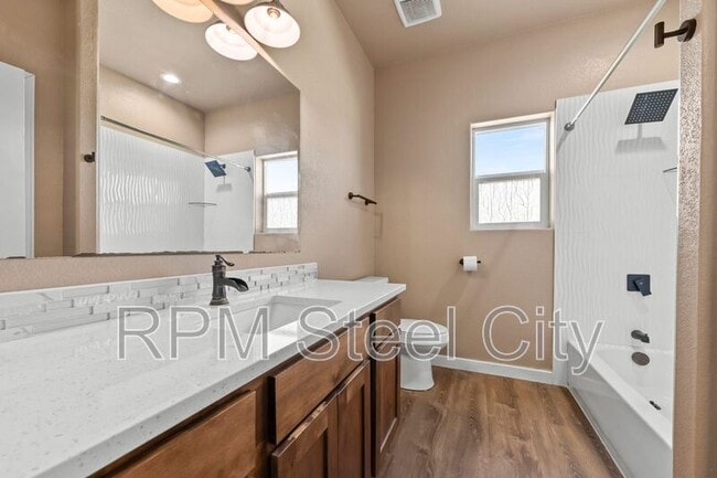 Building Photo - 1710 N Wild Bill Hickock Dr