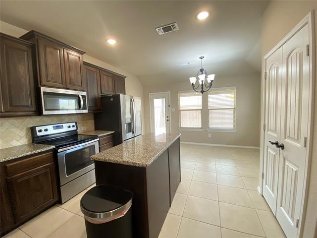 Building Photo - 228 Buckskin Dr