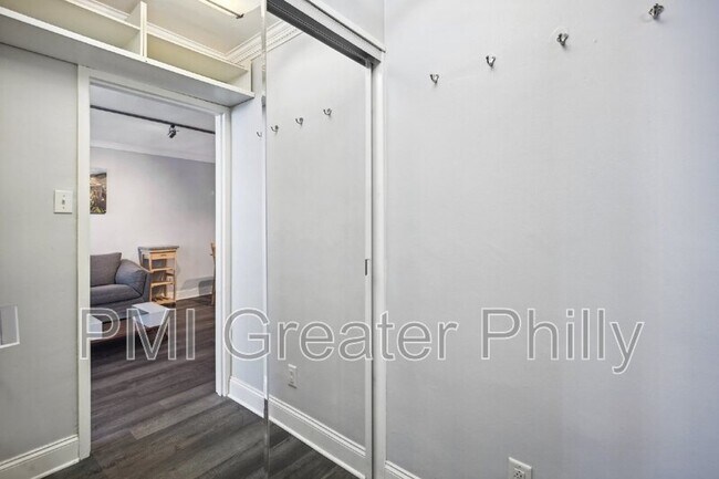 Building Photo - 1810 Rittenhouse Square