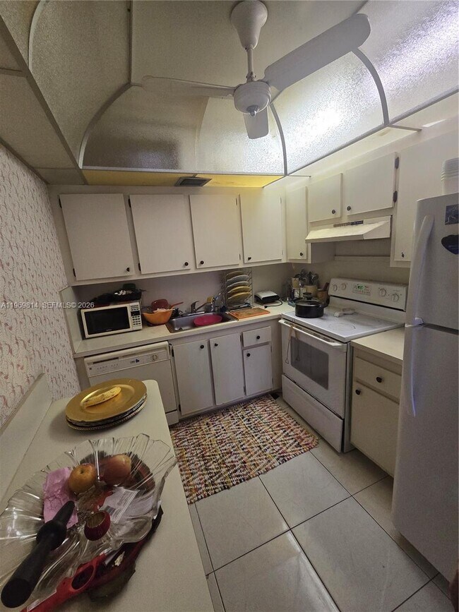 Building Photo - 13500 SW 1st St